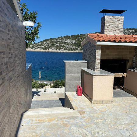 Apartments puntaplanka direkt am meer Rogoznica  Bagian luar foto
