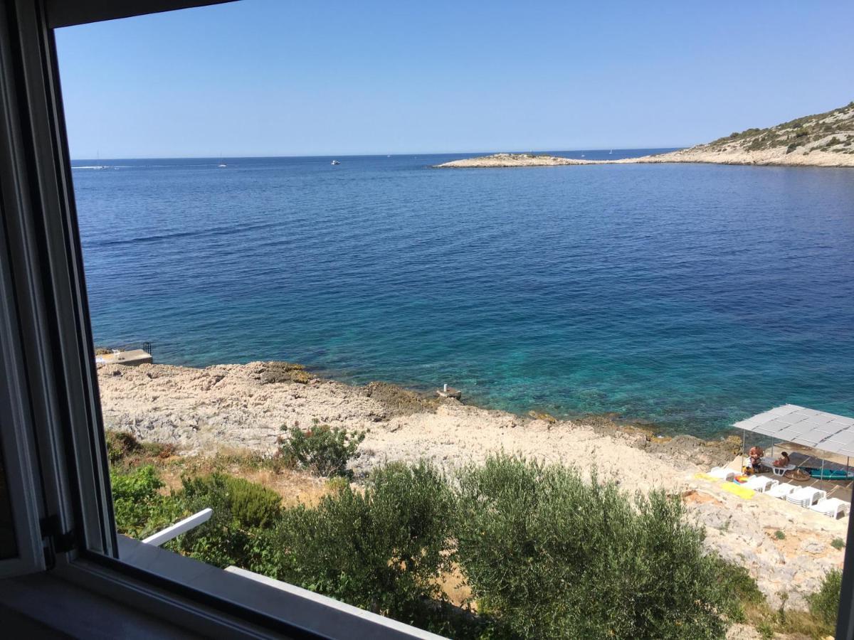 Apartments puntaplanka direkt am meer Rogoznica  Bagian luar foto
