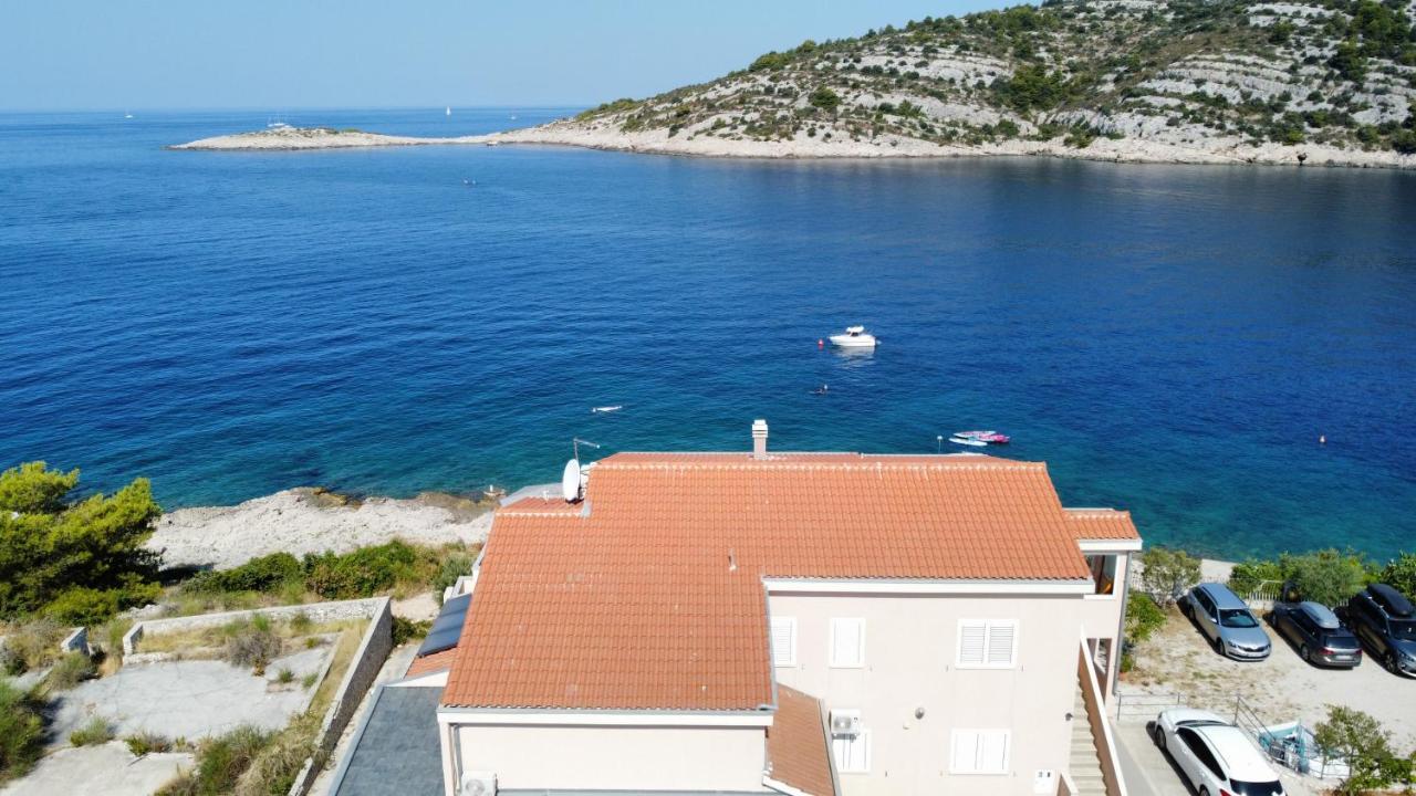 Apartments puntaplanka direkt am meer Rogoznica  Bagian luar foto