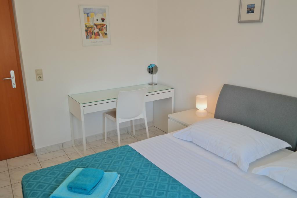 Apartments puntaplanka direkt am meer Rogoznica  Bagian luar foto