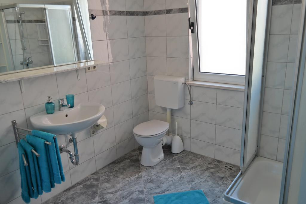 Apartments puntaplanka direkt am meer Rogoznica  Bagian luar foto