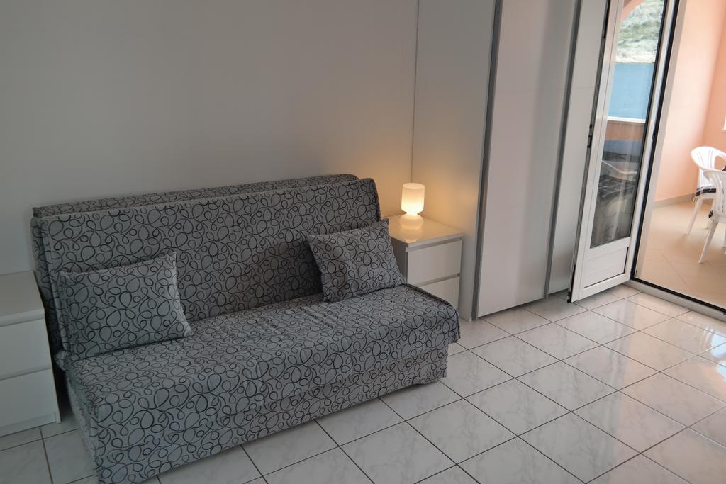 Apartments puntaplanka direkt am meer Rogoznica  Bagian luar foto