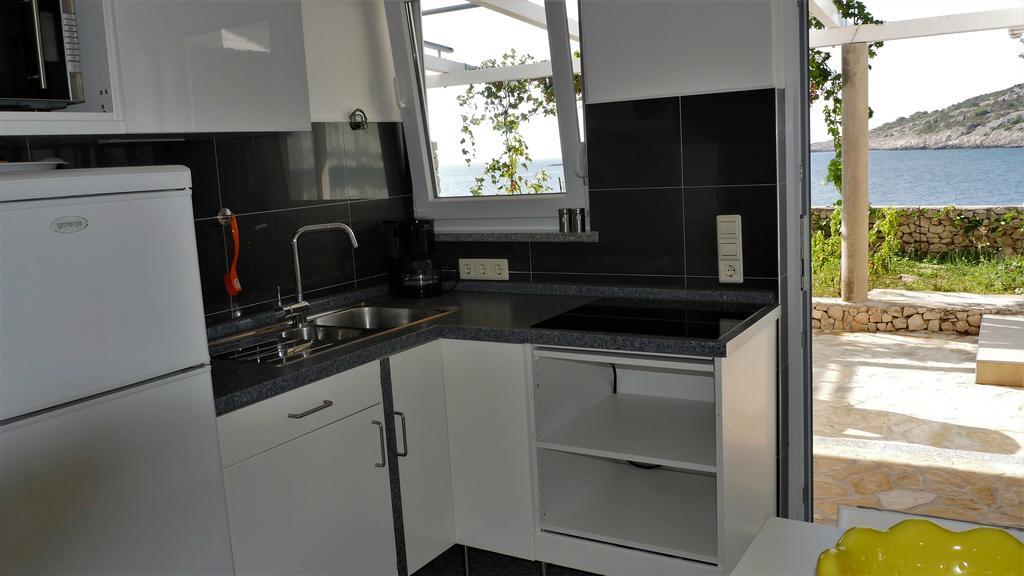 Apartments puntaplanka direkt am meer Rogoznica  Bagian luar foto